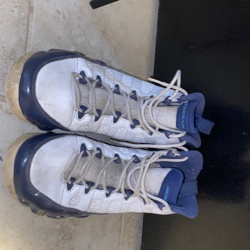 Air Jordan 9 UNC